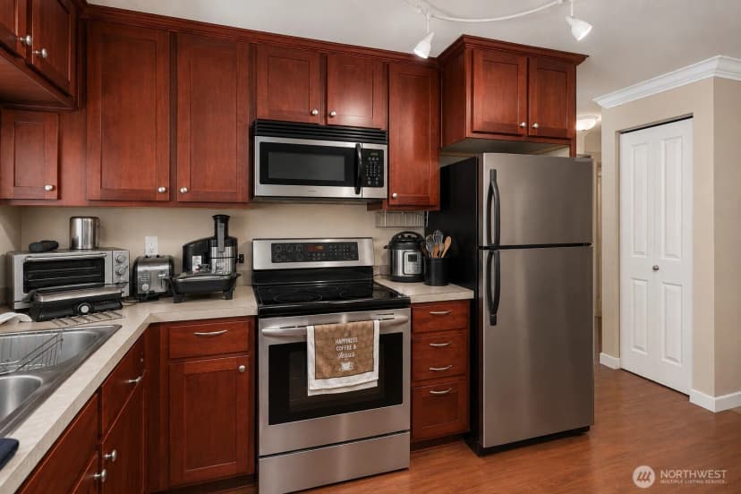 Property photo for 23417 16th Place S #b203, Des Moines photo 4