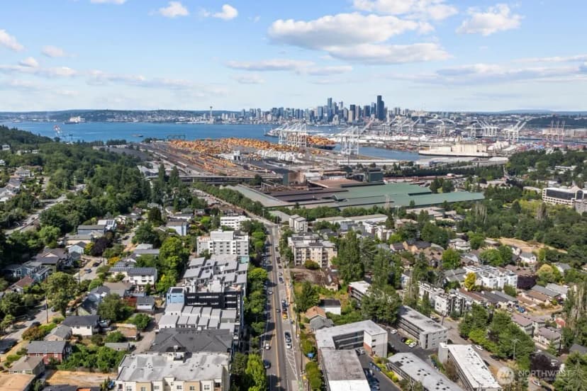 Property photo for 3104 Sw Avalon Way #f, Seattle photo 19