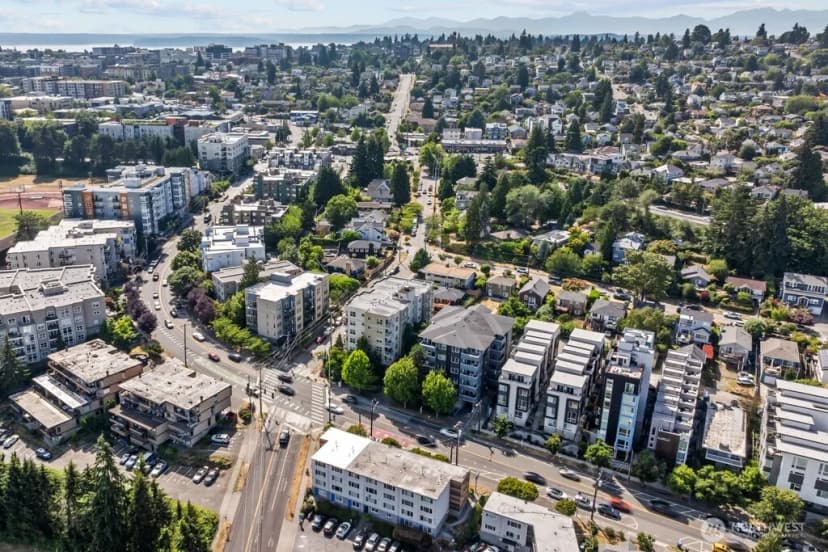 Property photo for 3104 Sw Avalon Way #f, Seattle photo 18