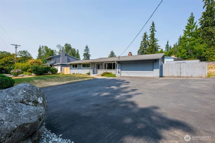 Property photo for 15814 Larch Way, Lynnwood photo 26