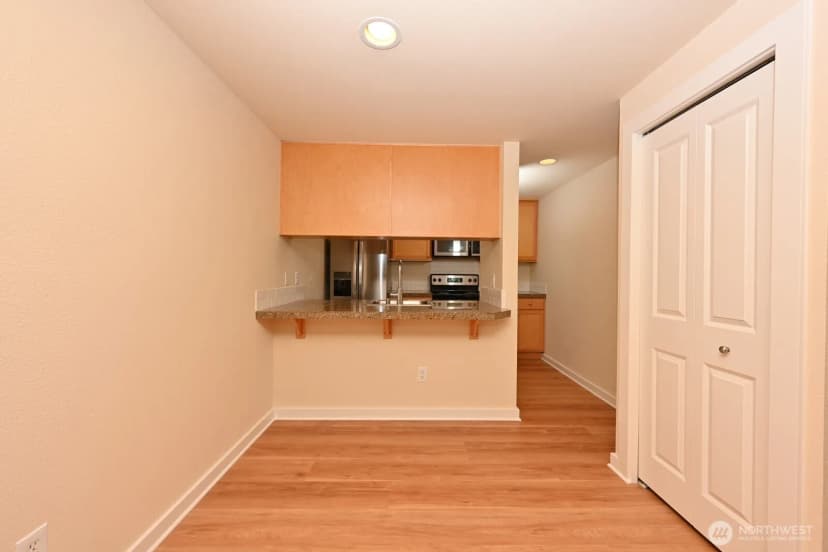 Property photo for 301 W Raye Street #106, Seattle photo 10