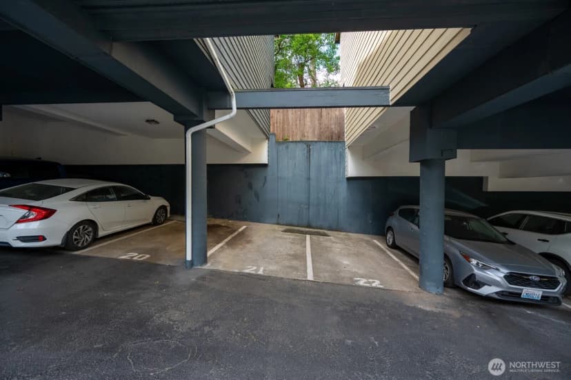 Property photo for 301 W Raye Street #106, Seattle photo 32