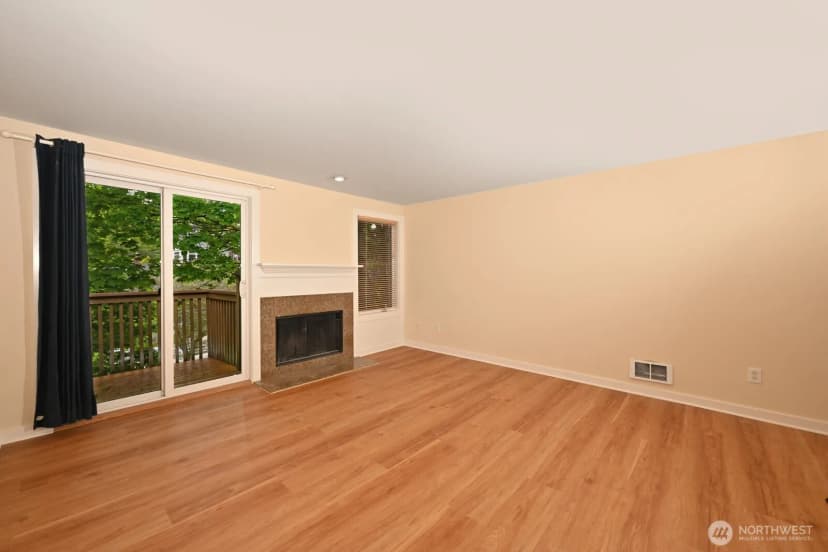 Property photo for 301 W Raye Street #106, Seattle photo 4