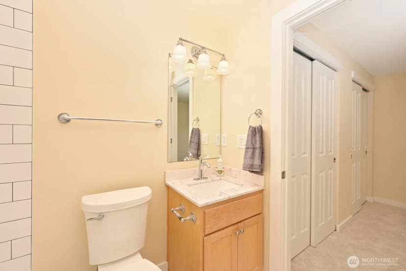 Property photo for 301 W Raye Street #106, Seattle photo 22
