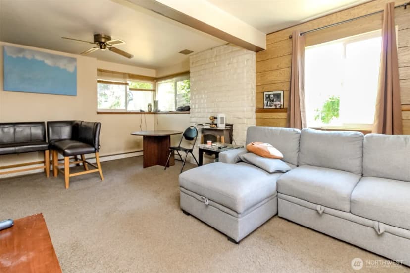 Property photo for 2633 Lake Youngs Court Se, Renton photo 11