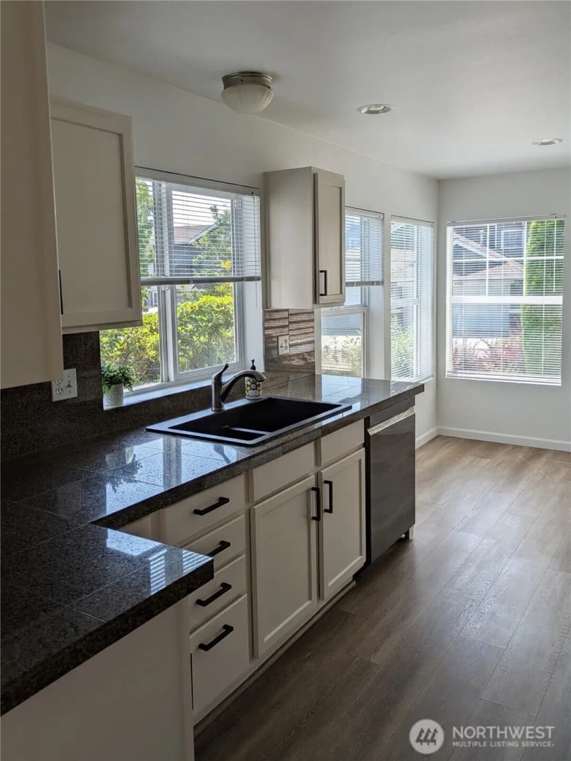 Property photo for 1221 65th Street Se #103, Auburn photo 6