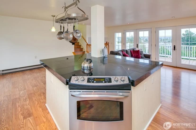 Property photo for 8061 Chinook Way, Birch Bay photo 10