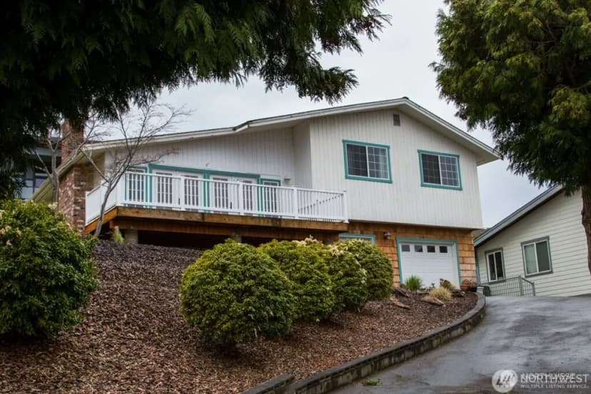 Property photo for 8061 Chinook Way, Birch Bay