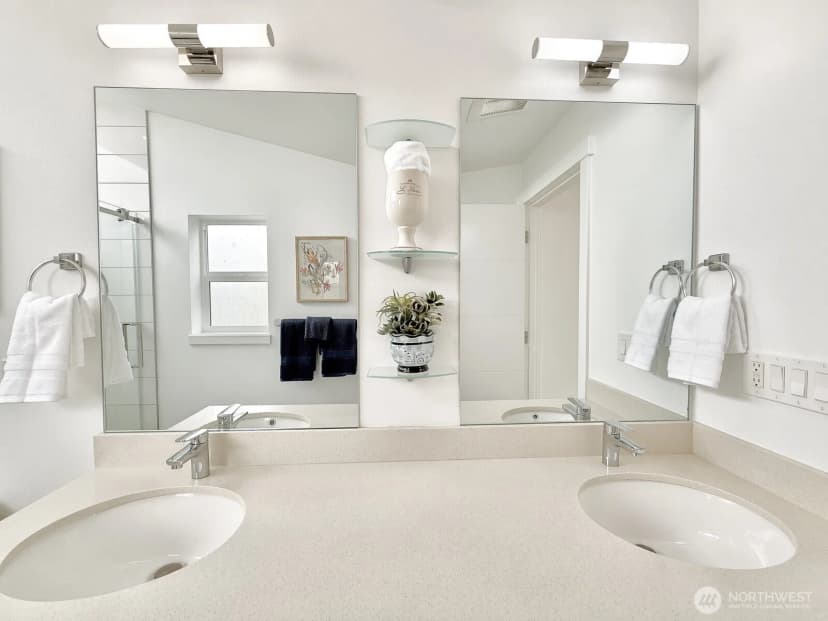 Property photo for 708 N 102nd Street #2, Seattle photo 24