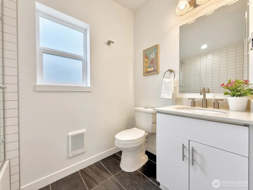 Property photo for 708 N 102nd Street #2, Seattle photo 16