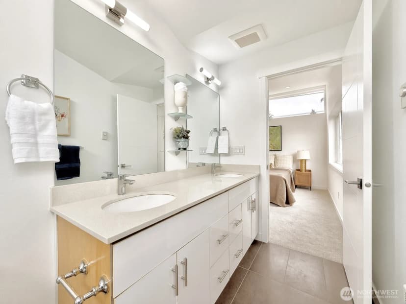 Property photo for 708 N 102nd Street #2, Seattle photo 22