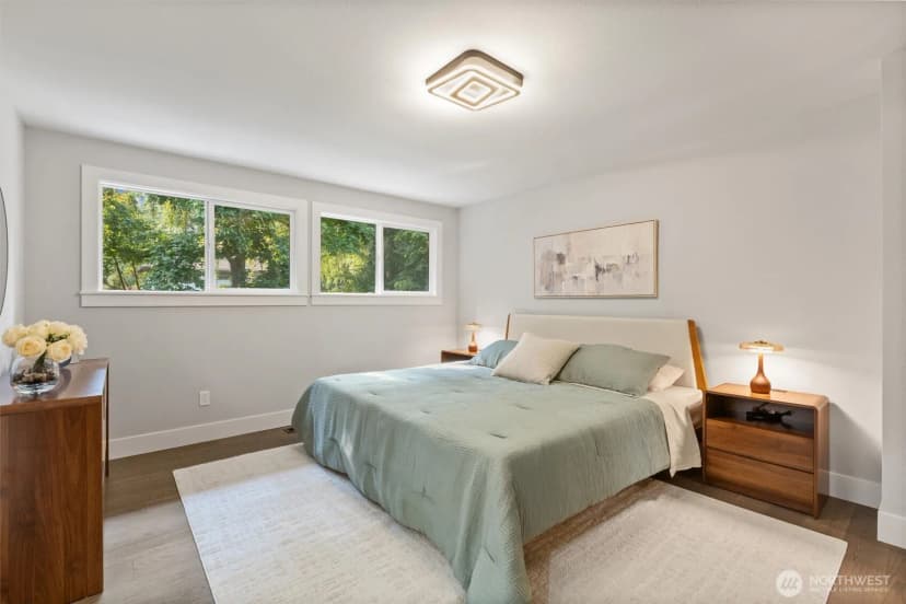 Property photo for 10345 36th Avenue Ne, Seattle photo 19