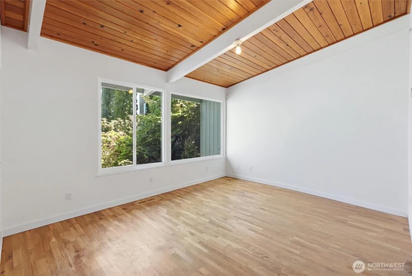 Property photo for 2618 W Lake Sammamish Parkway Ne, Redmond photo 21