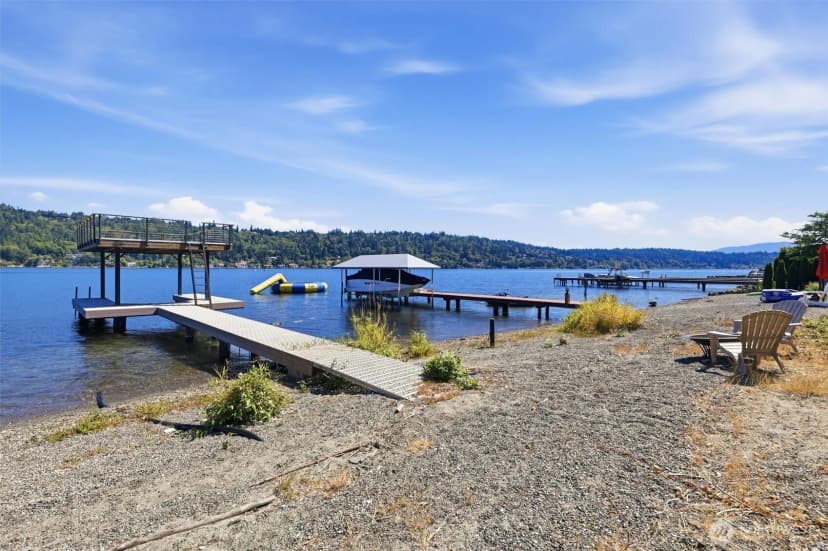 Property photo for 2618 W Lake Sammamish Parkway Ne, Redmond photo 24