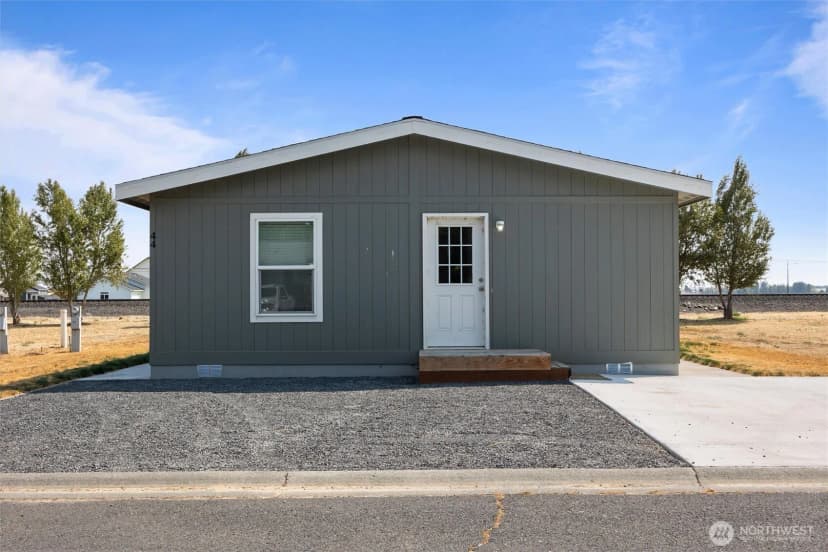 Property photo for 2480 Basin St Sw #44, Ephrata photo 2