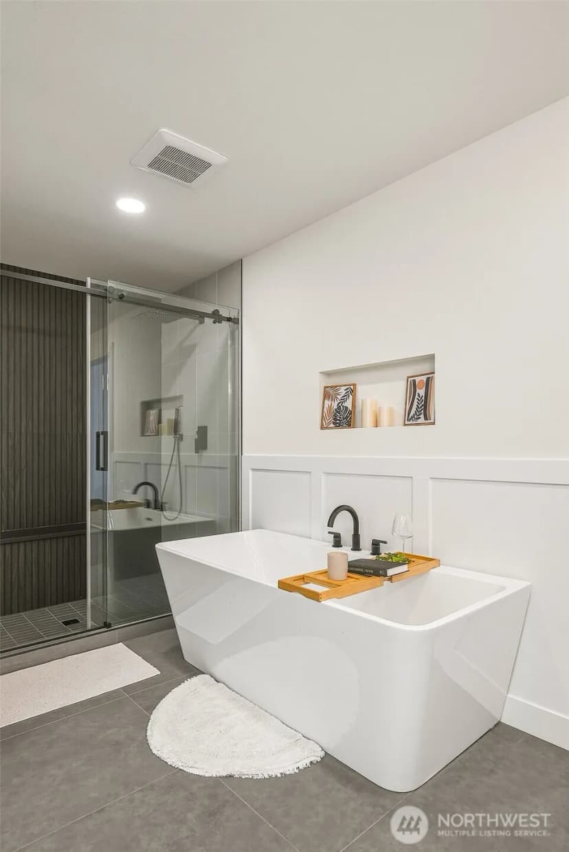 Property photo for 3626 191st Place Sw #b, Lynnwood photo 19