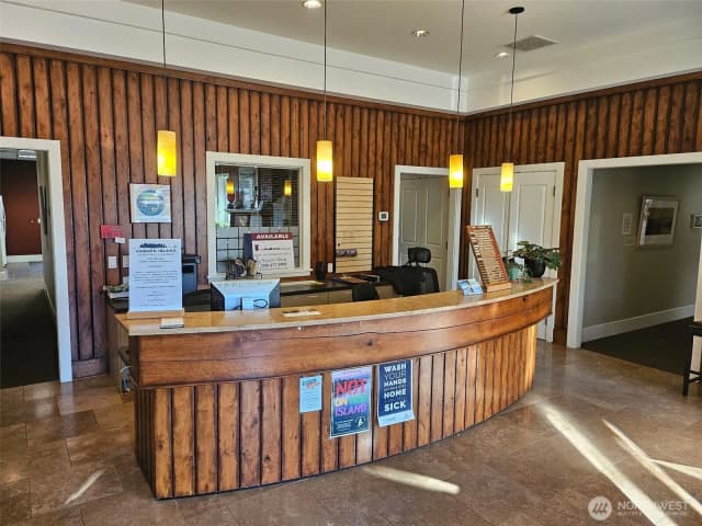 Property photo for 17141 Vashon Highway Sw, Vashon photo 4