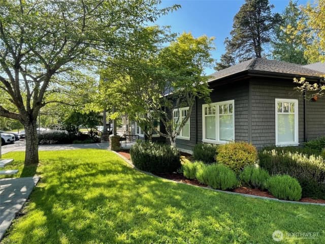 Property photo for 17141 Vashon Highway Sw, Vashon photo 2