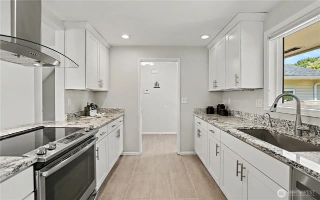 Property photo for 7333 46th Avenue Ne, Seattle photo 4