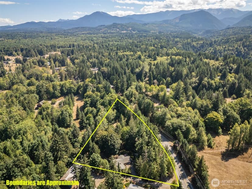Property photo for 2295 Deer Park Road, Port Angeles photo 32