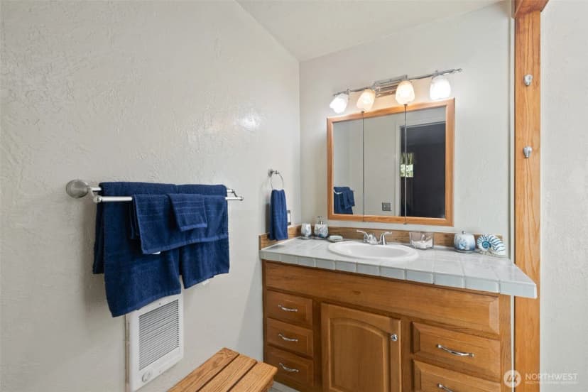 Property photo for 2295 Deer Park Road, Port Angeles photo 13