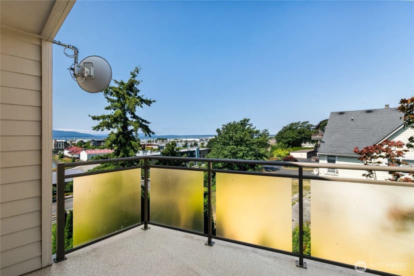 Property photo for 1301 W Holly Street #302, Bellingham photo 32