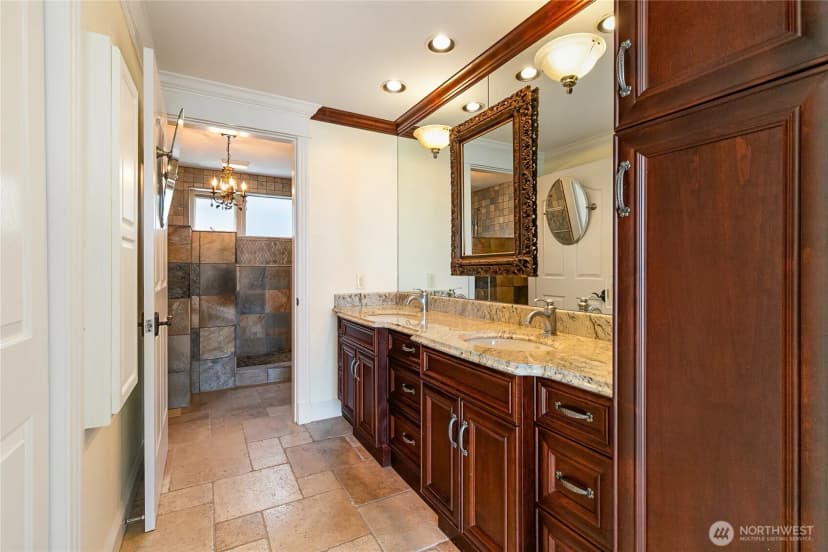 Property photo for 1301 W Holly Street #302, Bellingham photo 23