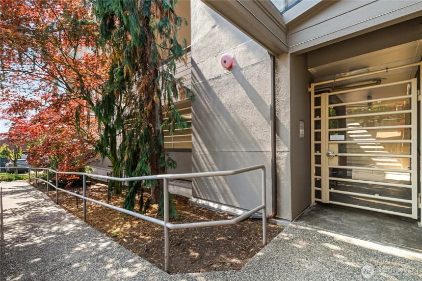 Property photo for 1301 W Holly Street #302, Bellingham photo 37