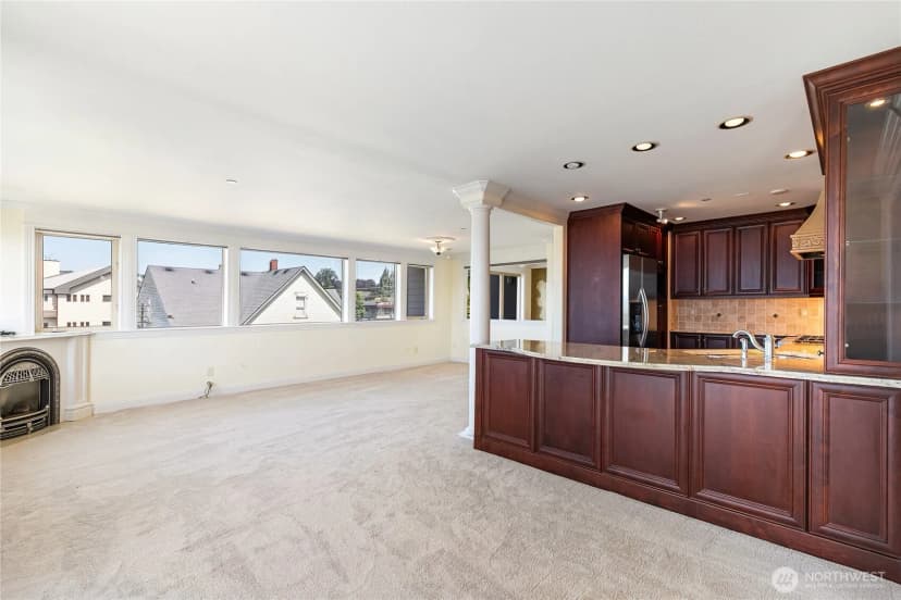 Property photo for 1301 W Holly Street #302, Bellingham photo 11