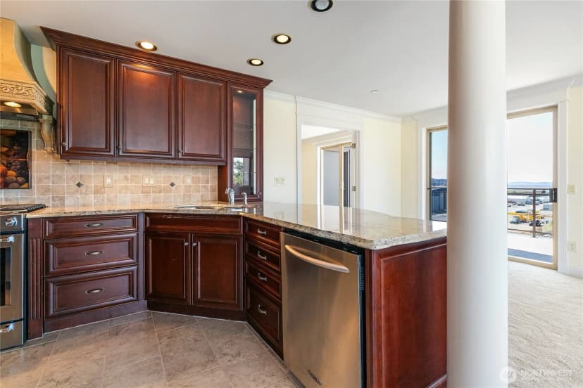 Property photo for 1301 W Holly Street #302, Bellingham photo 13