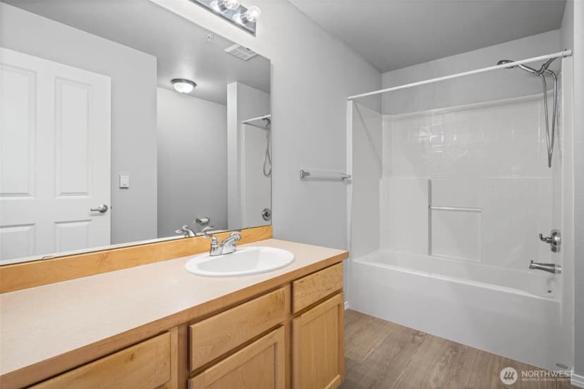 Property photo for 1131 63rd Street Se #b, Auburn photo 20