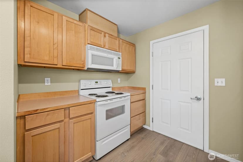 Property photo for 1131 63rd Street Se #b, Auburn photo 10