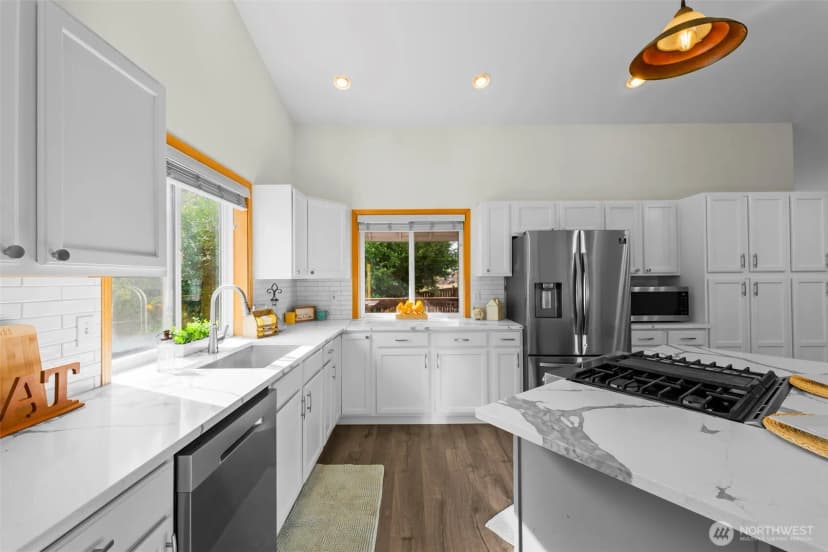 Property photo for 17831 77th Street E, Bonney Lake photo 7