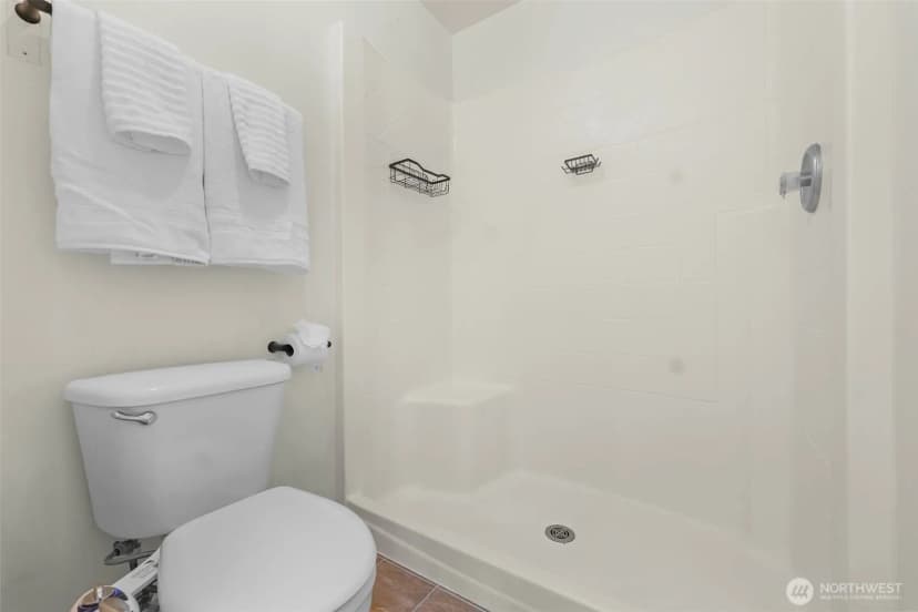 Property photo for 17831 77th Street E, Bonney Lake photo 20