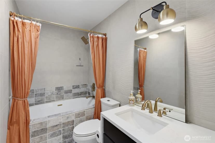 Property photo for 17001 Inglewood Road Ne #n208, Kenmore photo 20
