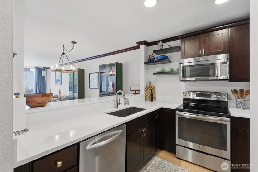 Property photo for 17001 Inglewood Road Ne #n208, Kenmore photo 13