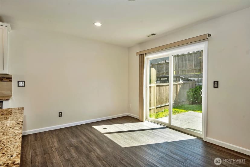 Property photo for 20231 4th Place W, Lynnwood photo 9