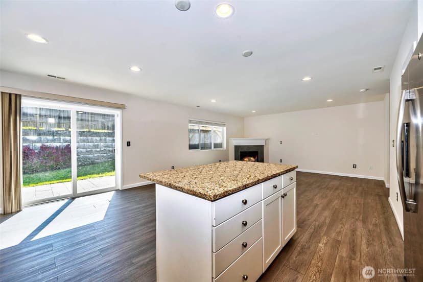 Property photo for 20231 4th Place W, Lynnwood photo 12