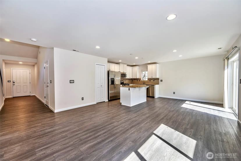 Property photo for 20231 4th Place W, Lynnwood photo 8