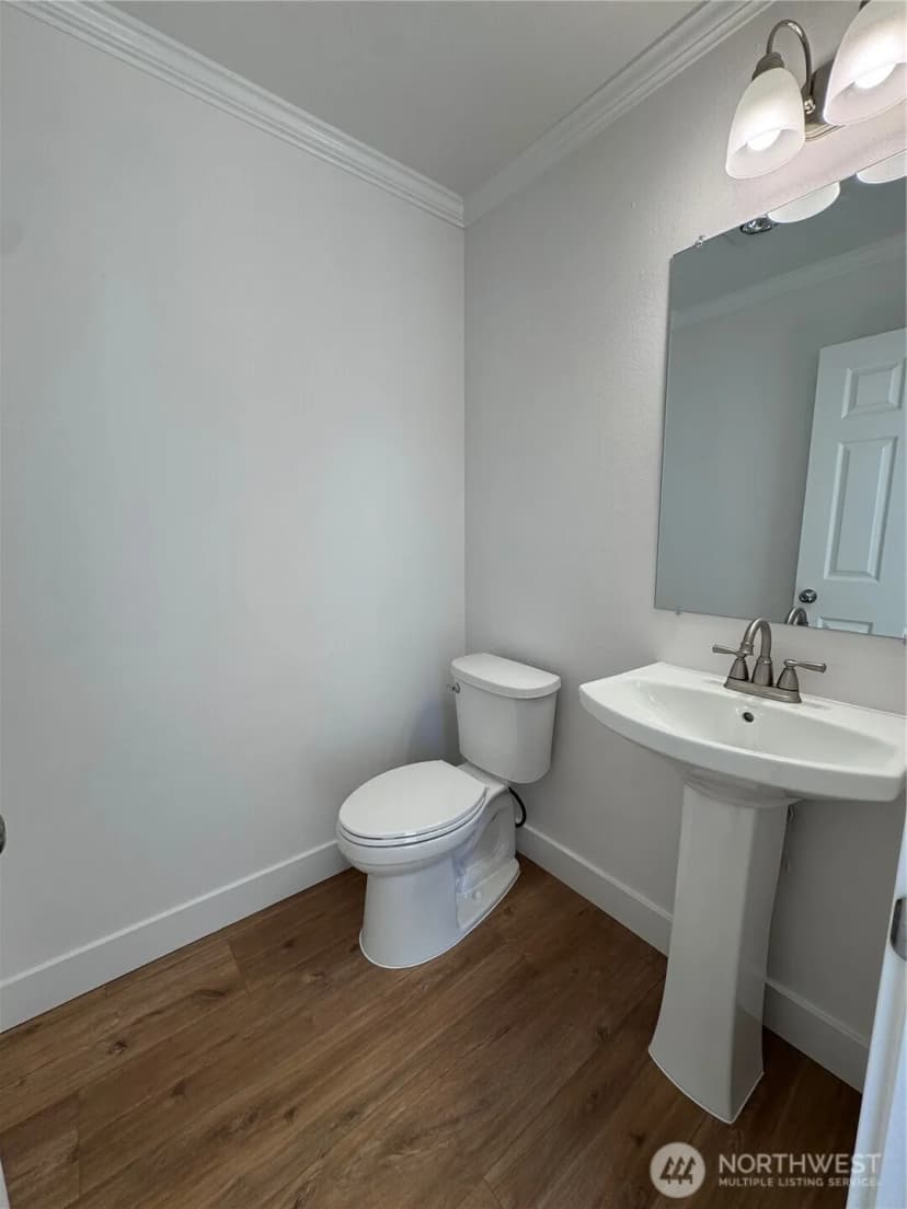 Property photo for 1869 Johnson Avenue, Dupont photo 11