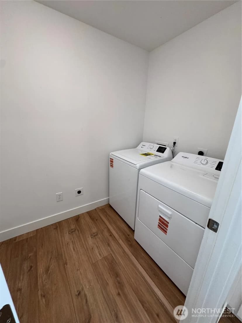 Property photo for 1869 Johnson Avenue, Dupont photo 10