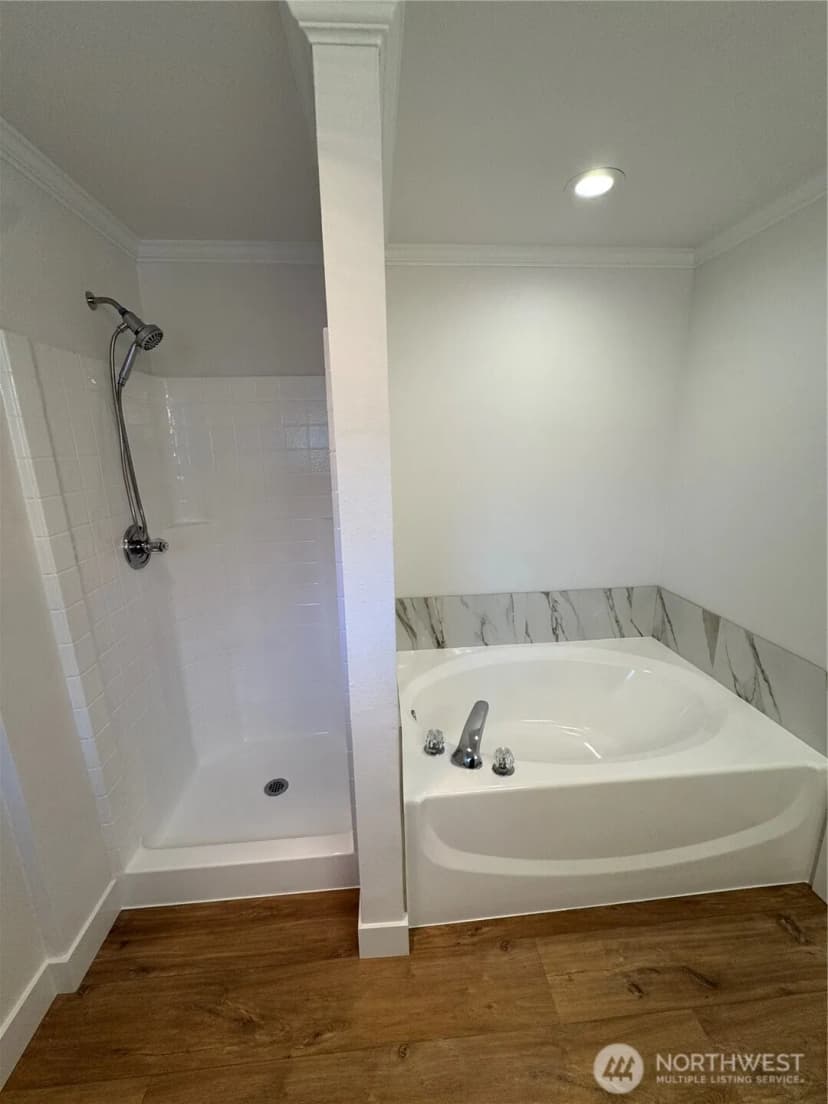 Property photo for 1869 Johnson Avenue, Dupont photo 18