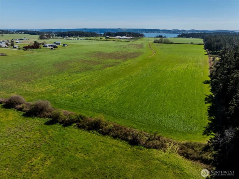 Property photo for 1240 Arnold Road, Oak Harbor photo 10