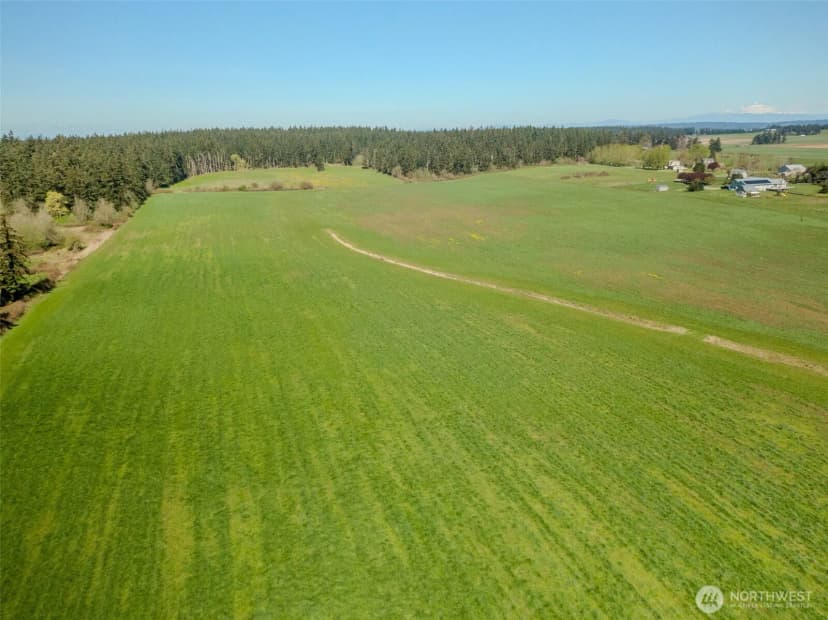 Property photo for 1240 Arnold Road, Oak Harbor photo 35