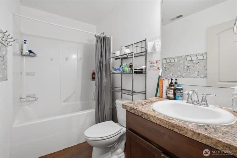 Property photo for 16068 Greenwood Avenue N, Shoreline photo 16