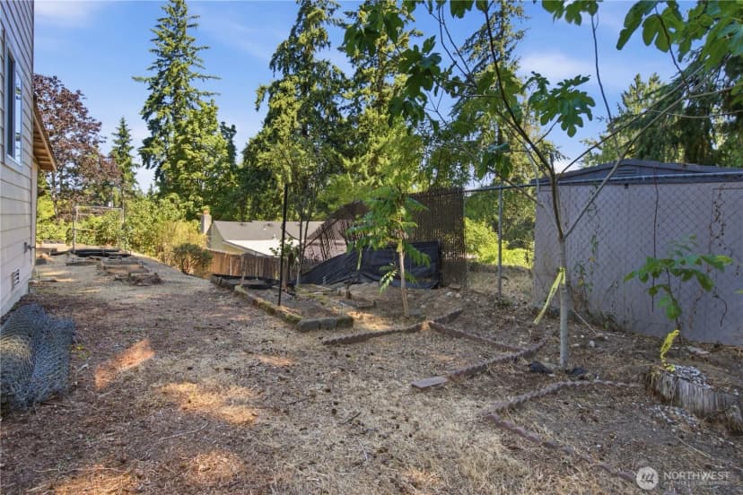 Property photo for 16068 Greenwood Avenue N, Shoreline photo 34