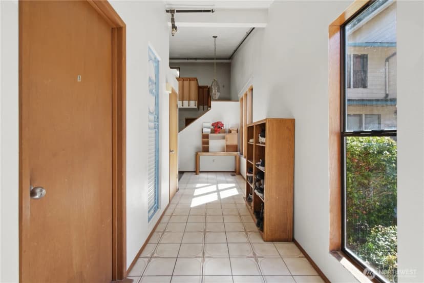 Property photo for 16068 Greenwood Avenue N, Shoreline photo 31
