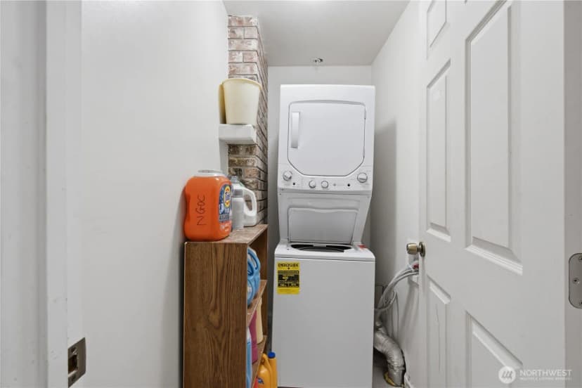 Property photo for 16068 Greenwood Avenue N, Shoreline photo 25