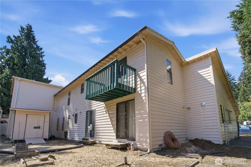 Property photo for 16068 Greenwood Avenue N, Shoreline photo 36