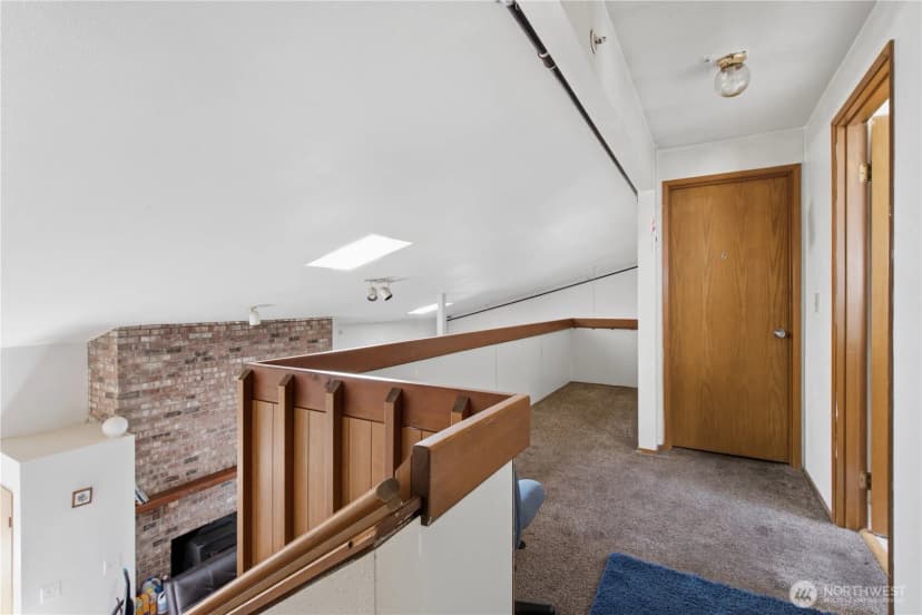Property photo for 16068 Greenwood Avenue N, Shoreline photo 33